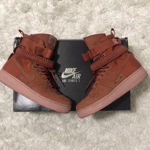 Nike SF AF1 Dusty Peach Size 8.5